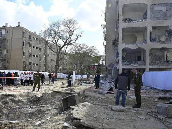 China urges nationals to leave Israel as security risks escalate