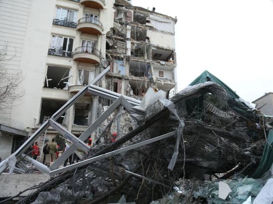 Iran rejects talks, possible compromise with US