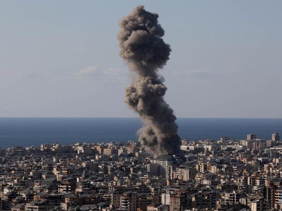 Lebanon orders Iranian envoy to leave; Hezbollah condemns move