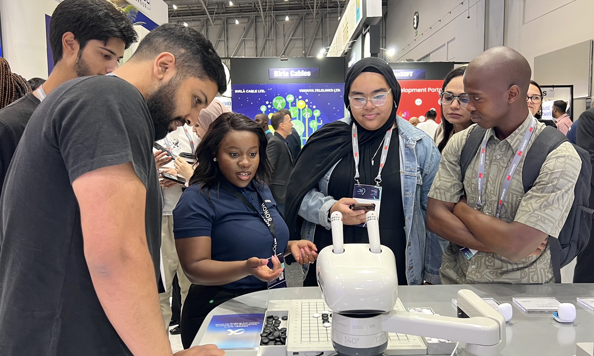 Attendees explore a Go-playing robot at the Chinese enterprise exhibition area during the 2025 Africa Tech Festival in Cape Town, South Africa, on November 11, 2025. Photo: IC
