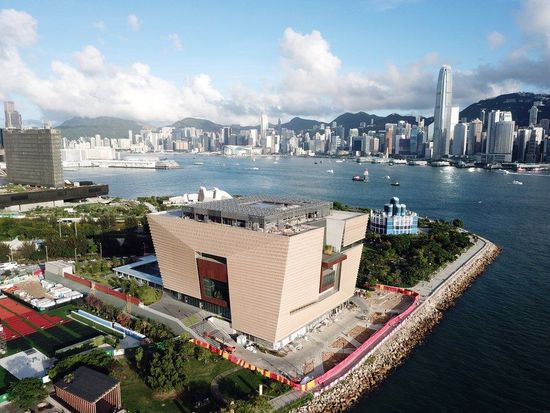 Hong Kong's West Kowloon Cultural District shines as cultural landmark