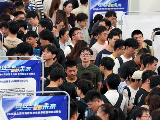 China's SOEs urged to increase employment of college graduates