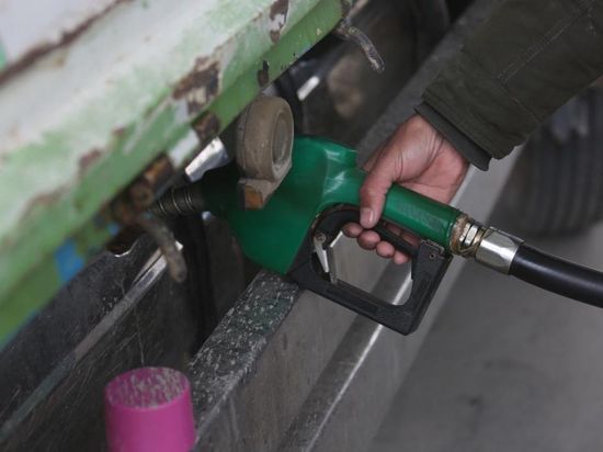 Economic Watch: Skyrocketing fuel prices pile pressure on Afghans