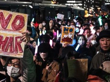30,000 protesters rally in Tokyo against gov't moves undermining pacifist constitution
