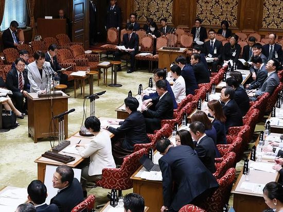Japan's opposition parties urge stricter scrutiny on arms exports