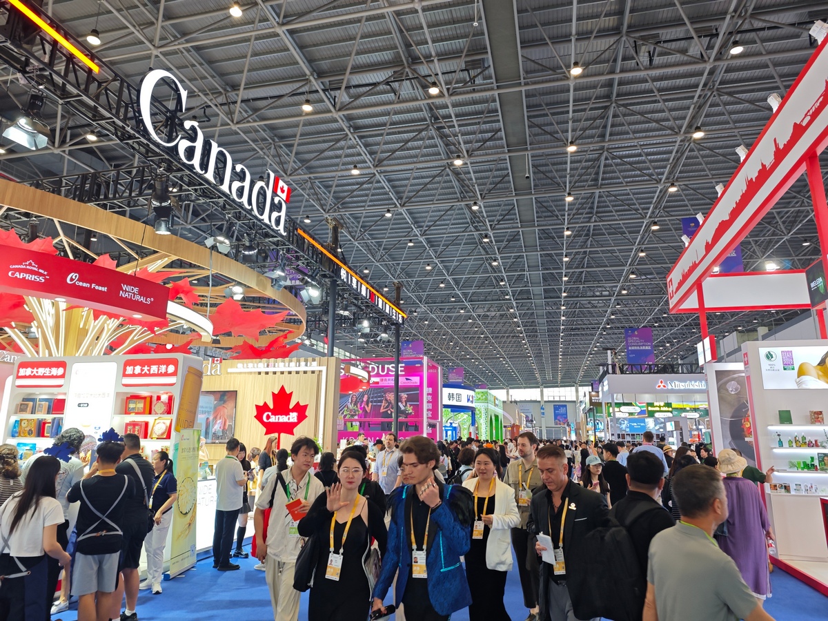People visit the sixth China International Consumer Products Expo (CICPE) in Haikou, South China's Hainan Province, on April 13, 2026. Photo: Yin Yeping/GT
