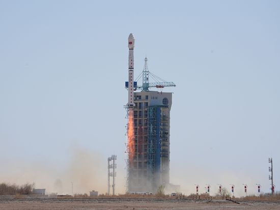China launches high-precision greenhouse gas detection satellite