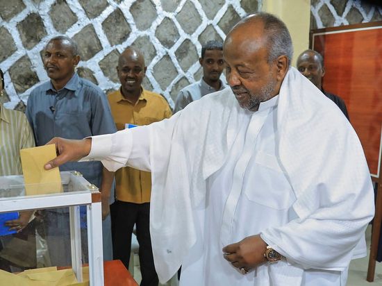 Xi congratulates Guelleh on re-election as president of Djibouti