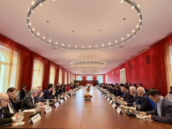 Will China-Switzerland partnership open new room for co-op in Europe?