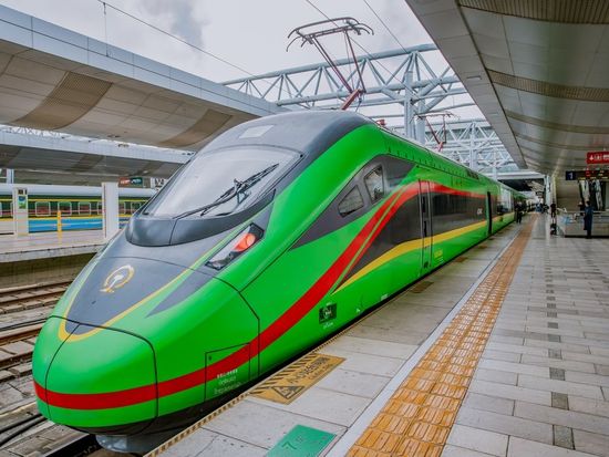 Storytelling event highlights impact of China-Laos Railway in Lao capital