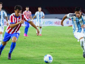 IV South American Youth Games: Paraguay vs. Argentina