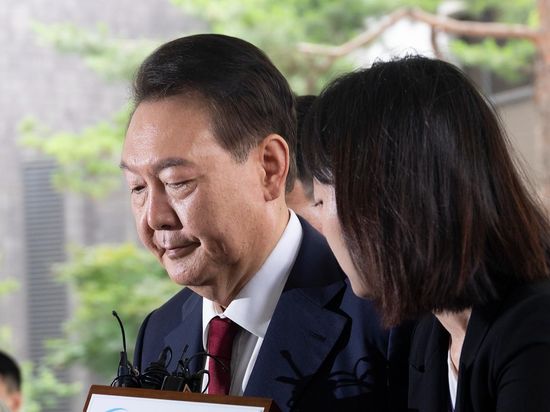 ROK's special counsel seeks 30-year sentence for ex-president Yoon over general treason