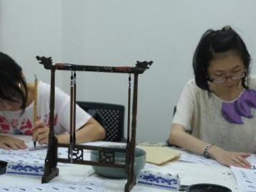 Chinese calligraphy courses in Myanmar's Yangon foster cultural exchanges