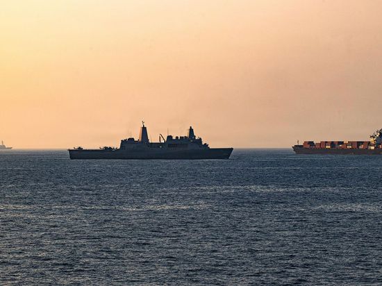 Evacuation plan for stranded seafarers in Strait of Hormuz awaits safe conditions, IMO says