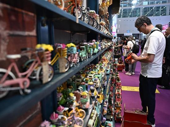 139th Canton Fair attracts 245,000 foreign buyers in first two phases