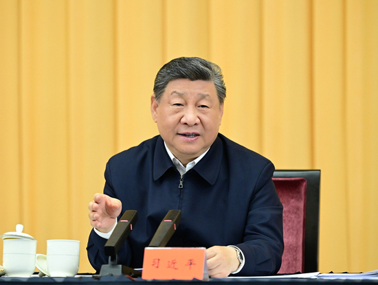 Xi stresses advancing basic research to solidify foundation for building China's strength in science