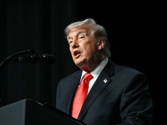 Trump brags US Navy acting 'like pirates' in blockade of Iranian ports