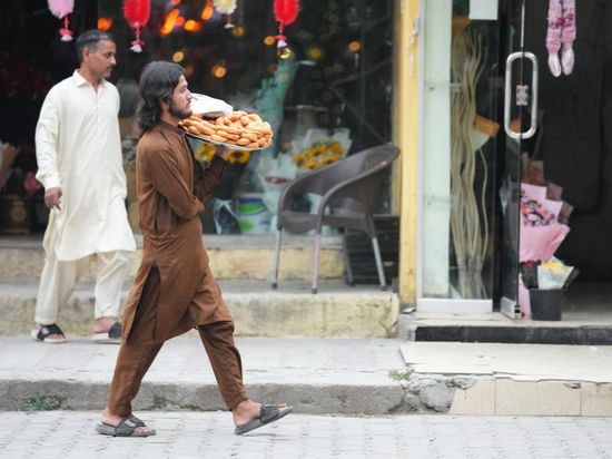 Pakistan's inflation rises to 10.9 pct in April