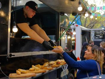 Traditional barbecue and empanada festival held in Buenos Aires