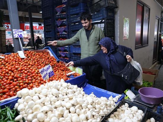 Türkiye's annual inflation surges amid Mideast tensions