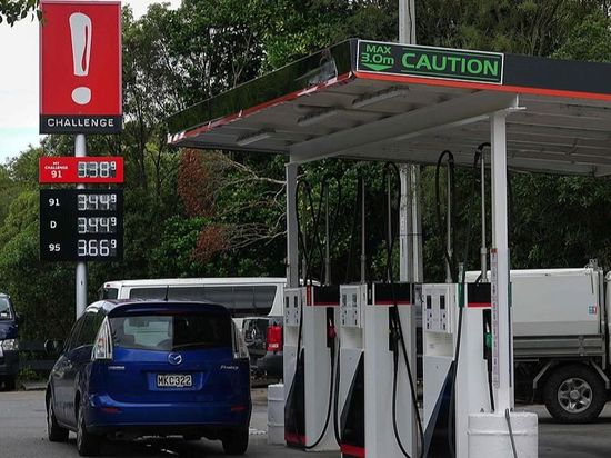 New Zealand, Singapore sign pact to safeguard fuel, food supplies