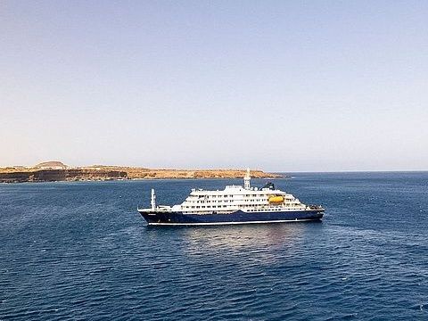 Three dead in suspected virus outbreak on Atlantic cruise ship
