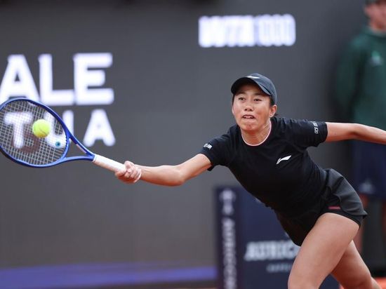 WTA Italian Open women's singles first round match: Zhang Shuai vs. Ann Li
