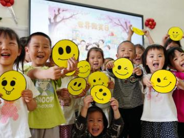 World Smile Day marked in China