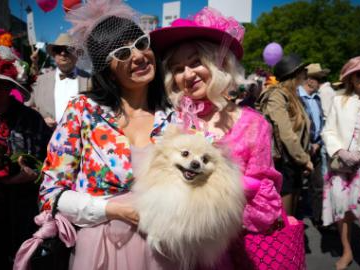 Hat Walk Warsaw event held in Poland