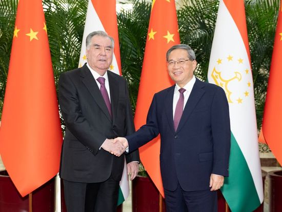 Chinese premier meets Tajik president