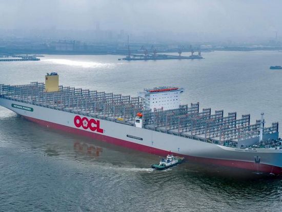 Chinese-built world's largest methanol dual-fuel container ship begins sea trials