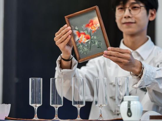 Chinese tea cultural event held in Budapest, Hungary
