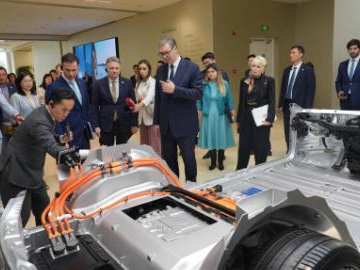 Serbian president visits Xiaomi auto factory in Beijing