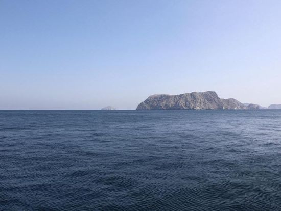 Iran's IRGC says 23 more vessels cross Strait of Hormuz in past 24 hrs