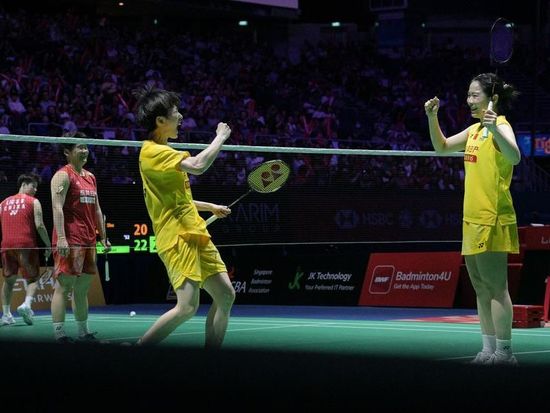 China's Jia/Zhang claim women's doubles title at Singapore Open