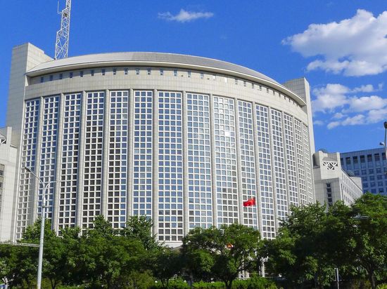 Han Zheng to attend St. Petersburg International Economic Forum in Russia, visit Belarus
