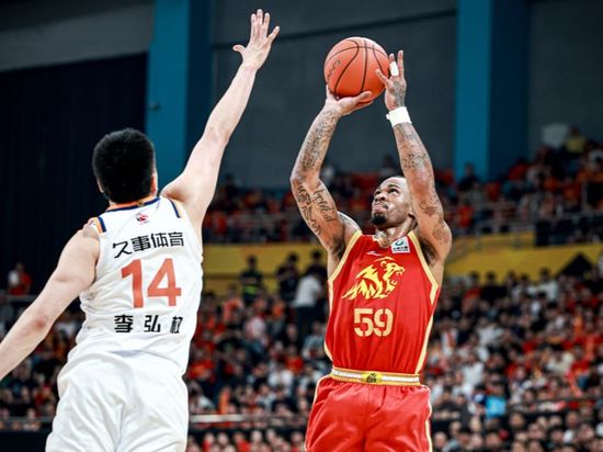 Zhejiang defeats Shanghai to keep CBA title hopes alive