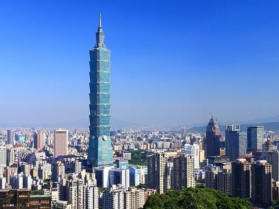 Chinese mainland spokesperson warns DPP authorities of consequences for selling out national interests