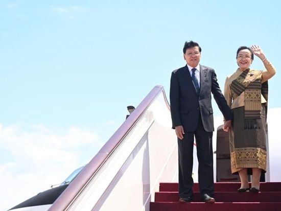 Thongloun arrives in Beijing to continue state visit after Zhejiang