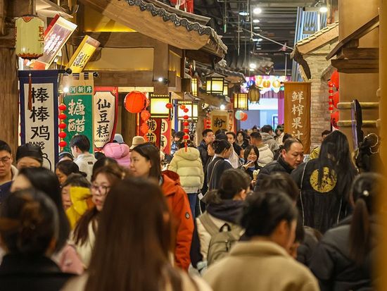China’s services trade rises 4.9% in Jan-Apr as travel and knowledge-intensive services gain momentu