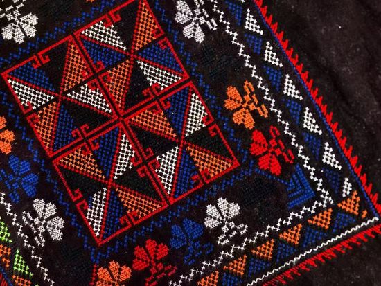 Yao embroidery: Stories stitched in thread