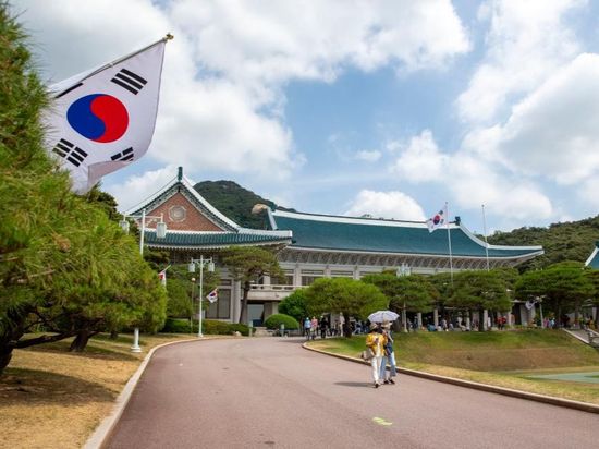S. Korean president nominates Han Seong-sook as next PM