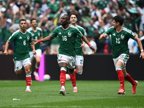 Mexico beats nine-man South Africa in FIFA World Cup opener