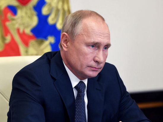 Putin ups Russia's military personnel to nearly 2.4 mln