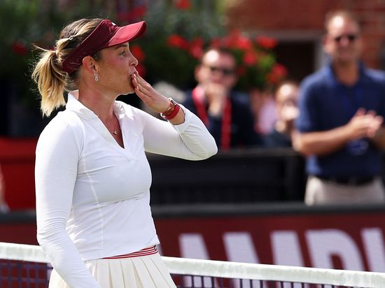 Vekic beats Raducanu in Queen's Club final to end title drought
