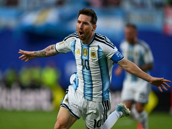 England enter World Cup fray as Ronaldo makes history