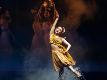 'Mountains Rivers Show' staged in Lijiang, China's Yunnan