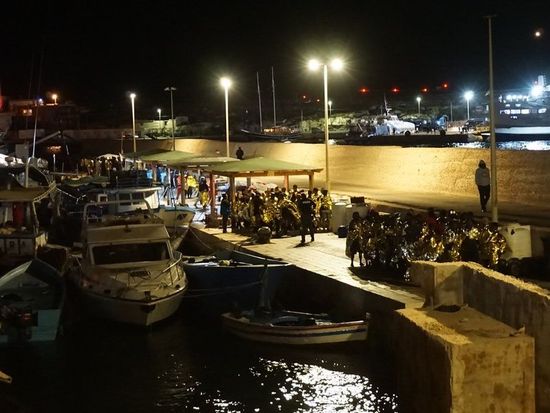 European Parliament approves new rule on return of irregular migrants
