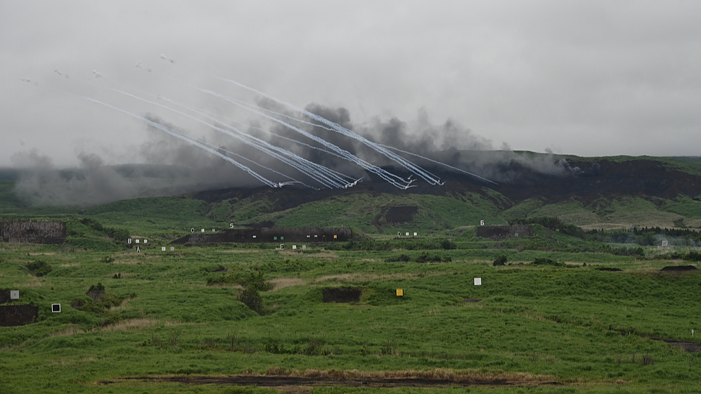 Japan's Ground Self-Defense Forces (JGSDF) soldiers participate in a live fire exercise at JGSDF's training grounds in the East Fuji Maneuver Area in Gotemba, Japan, June 7, 2026. /VCG