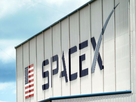 SpaceX launches Starfall demo mission to test new reentry vehicle